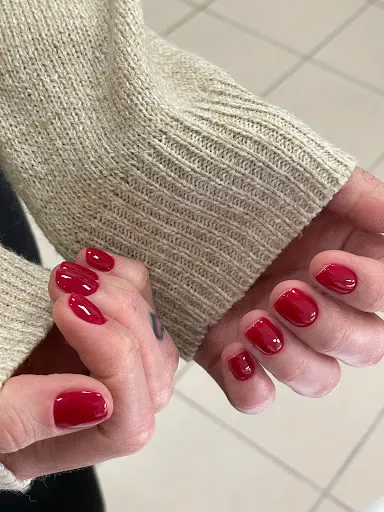 Salon Kosmetyczny BACKSTAGE | Henna brwi | Manicure | Pedicure | Przedłużanie Rzęs | Makijaż Permanentny Brwi | Makijaż |